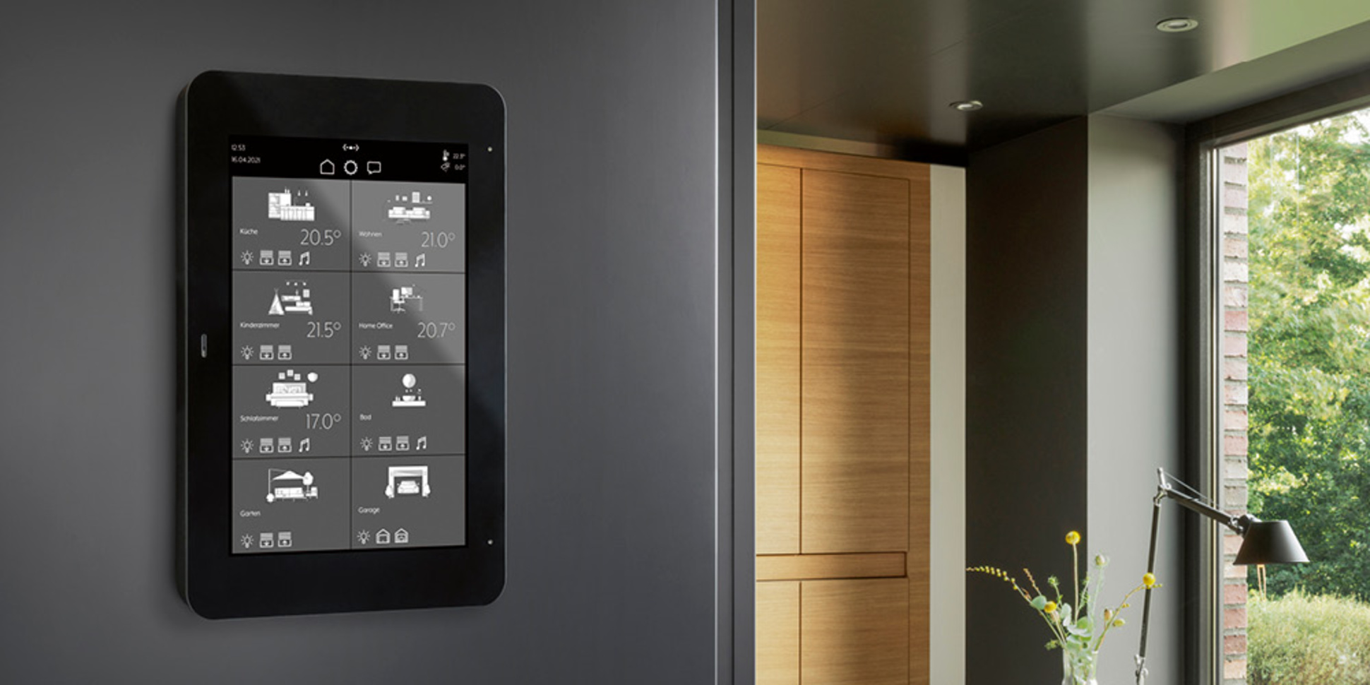 JUNG Smart Panel 8 bei Blumschein Elektrotechnik in Bad Langensalza