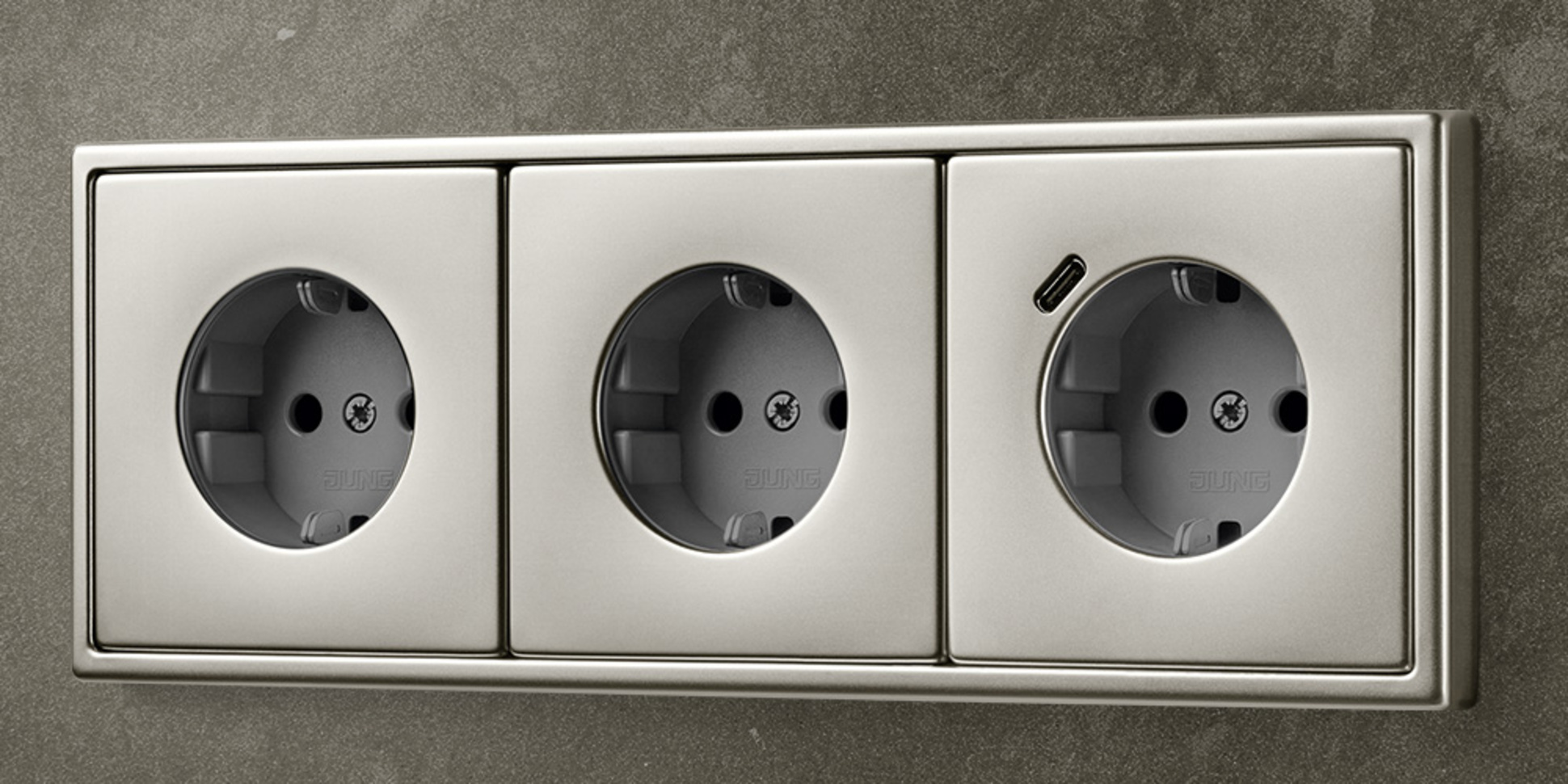 SCHUKO® Steckdosen mit USB bei Blumschein Elektrotechnik in Bad Langensalza